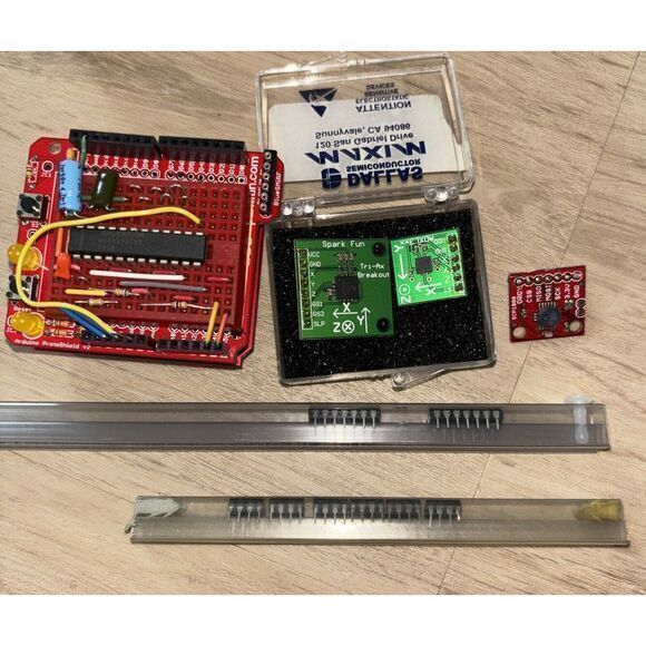 sparkfun Electronic‎ Components - Picture 8 of 8